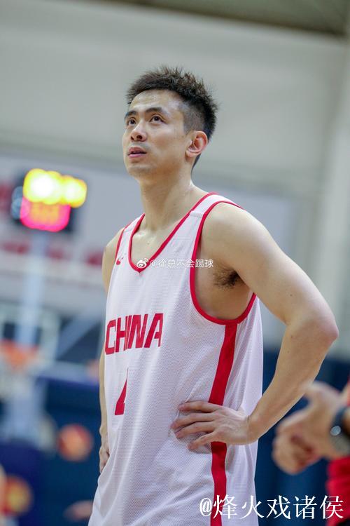 全运会男篮:赵继伟23分14助 辽宁险胜北京 全运会男篮:赵继伟23分14助 辽宁险胜北京